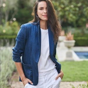 Frank & Eileen “Dublin 1977” performance denim blazer, size S